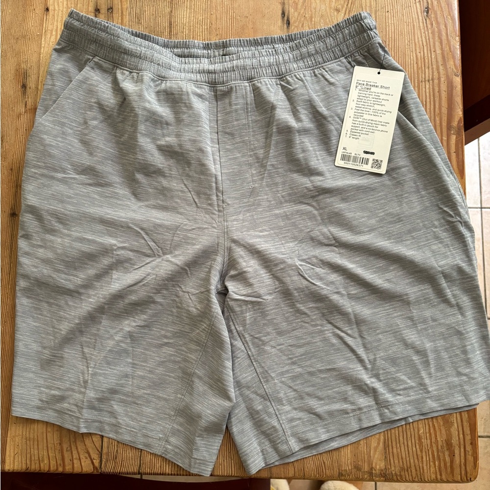 Men’s new Lululemon shorts!